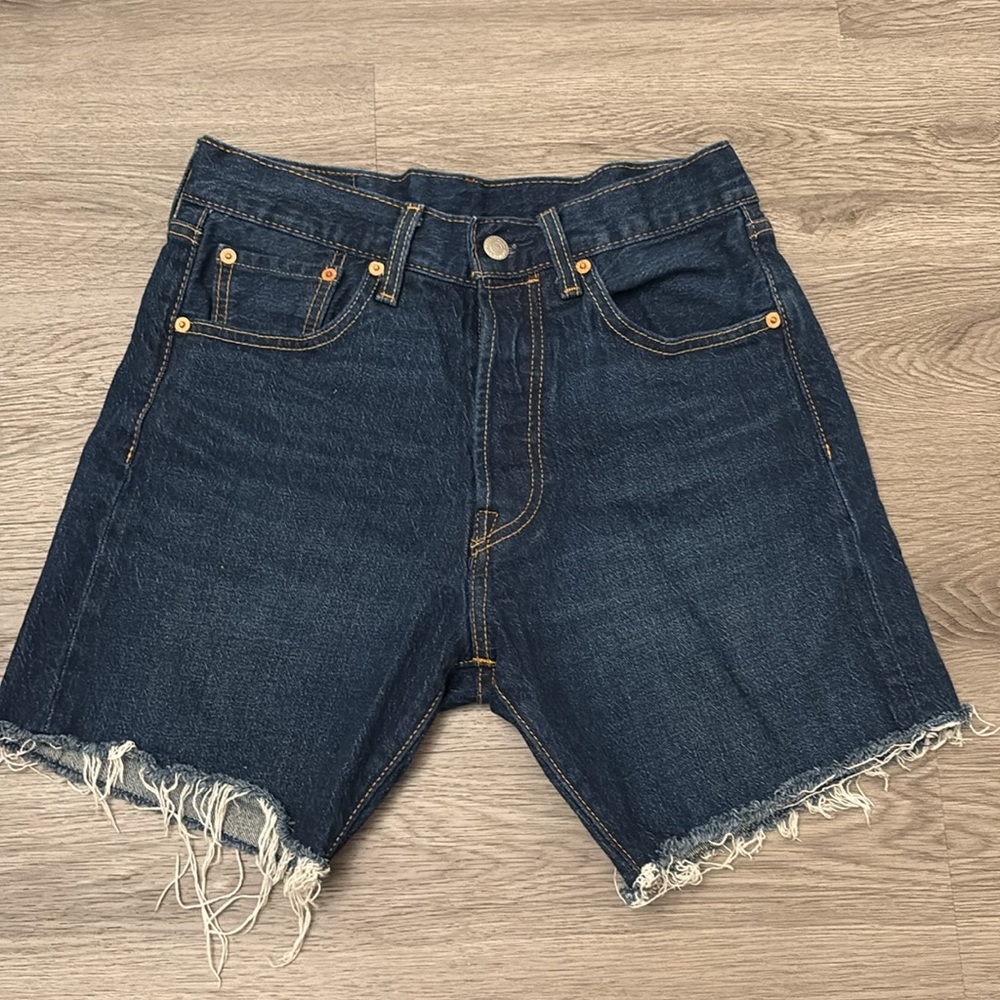 Levy’s 501 93 CUT-OFF 7" MEN'S SHORTS Button up fly Size 29